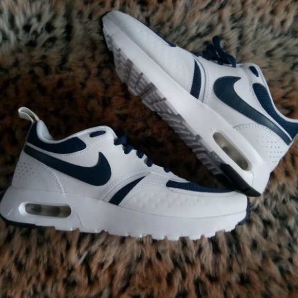 le scarpe nike air max scarpe poshmark blu bianco le scarpe nike air max scarpe poshmark blu bianco